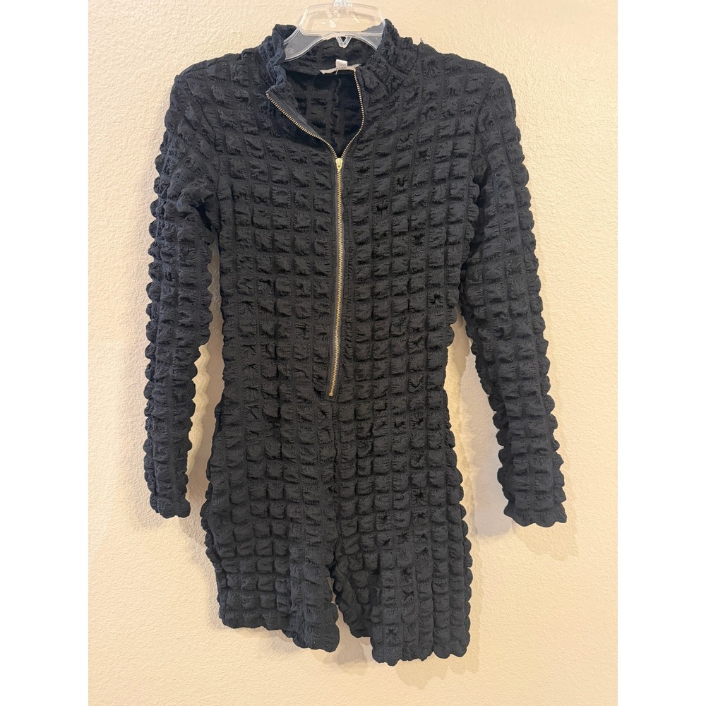 Discreet NYC Black Popcorn Texture Long Sleeve Mock Neck Zip Front Romper Small